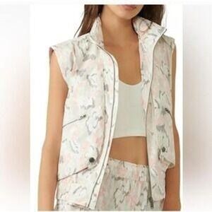 NWT Free People Premium Gorpcore Floral Print Utility Vest Womens Festival Sz L